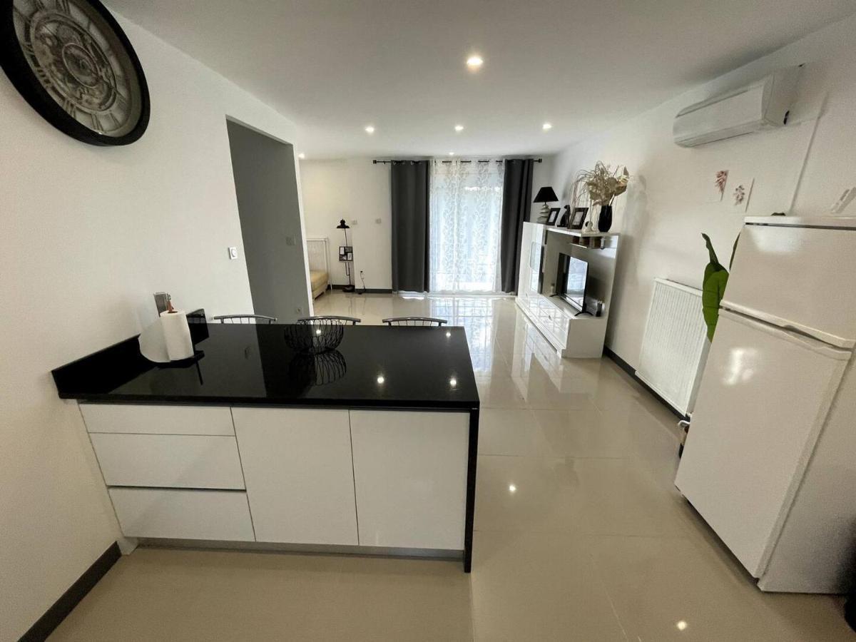 Appartement T4 Cosi: Tv Netflix Parking Montélimar Dış mekan fotoğraf